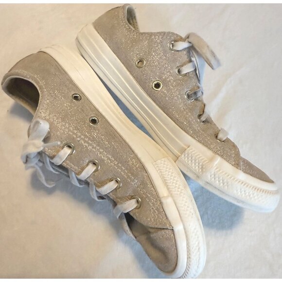 SIZE 2 Girls Converse Gold Metallic Threads Egret White Suede Leather Low Sneake - Picture 9 of 9